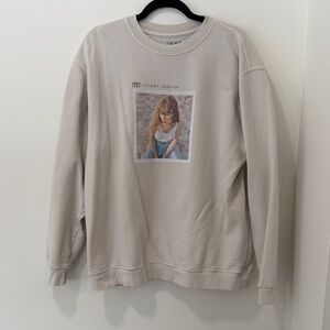 Taylor Swift 1989 Crewneck Size XL Sweatshirt